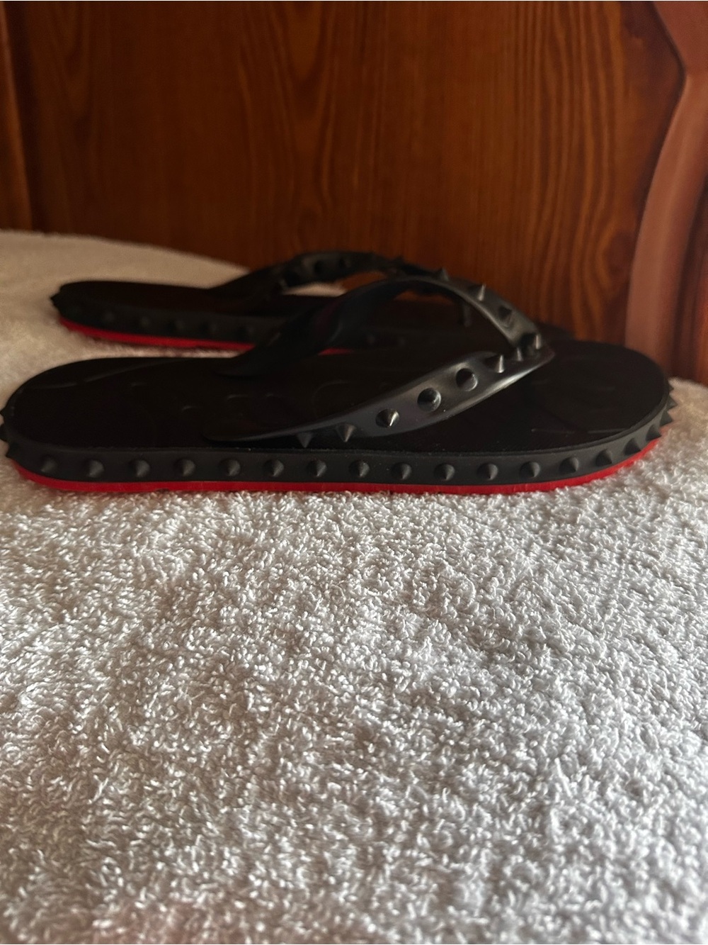 ✨ Christian Louboutin Loubi Donna Spike Flip-Flops – Size 37 ✨ - Picture 2 of 4